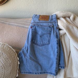 vintage levi’s denim shorts